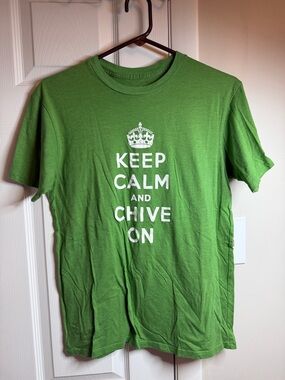 Keep Calm and Chive On Green Graphic Tee